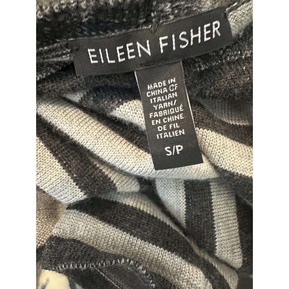Eileen Fisher 100% Merino Wool V-Neck Sweater Striped Gray Small Quiet Luxury - Picture 8 of 10